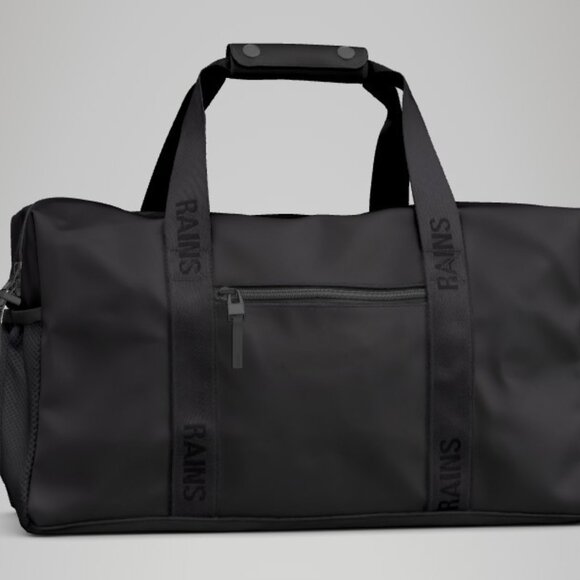 RAINS Trail Gym Bag - Waterproof Sports Bag for Men and Women NWT